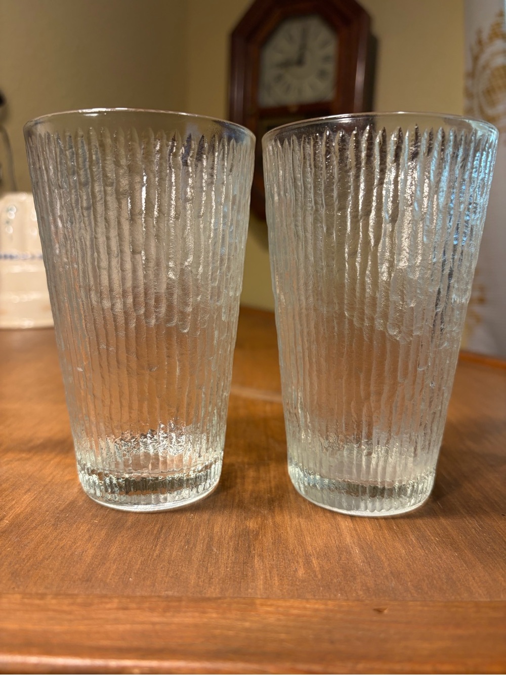 Pair Jeannette Finlandia/Arctic Ice/Tree Bark 10oz Clear Glass Highball Glasses